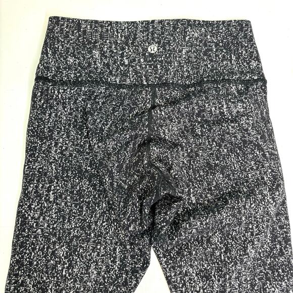 Lululemon Wunder Under High Rise Crop Define Black, White 6 - Picture 6 of 9